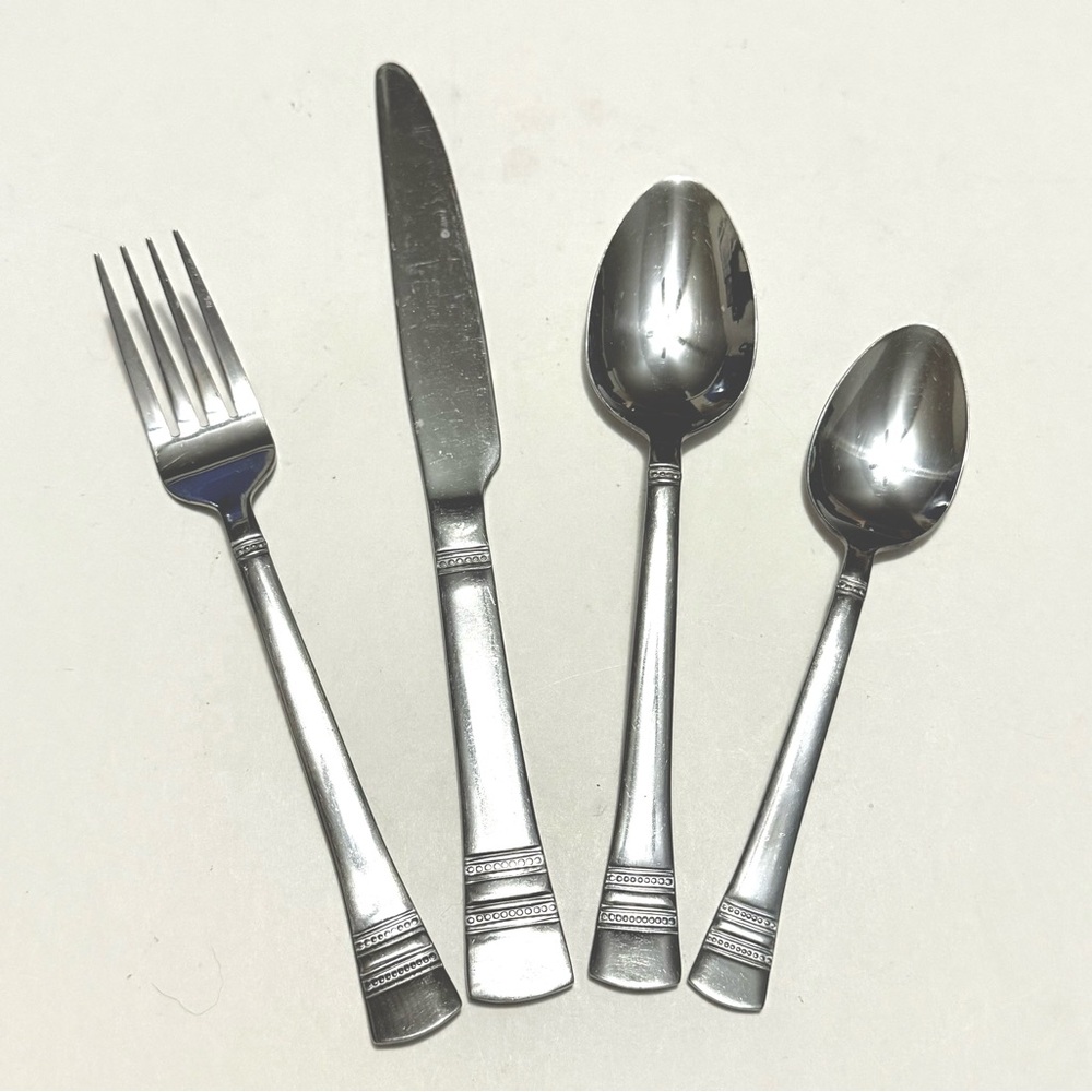 44pc Intl Silver Kensington (Stainless) – Modern Beaded Design - Service for 8
